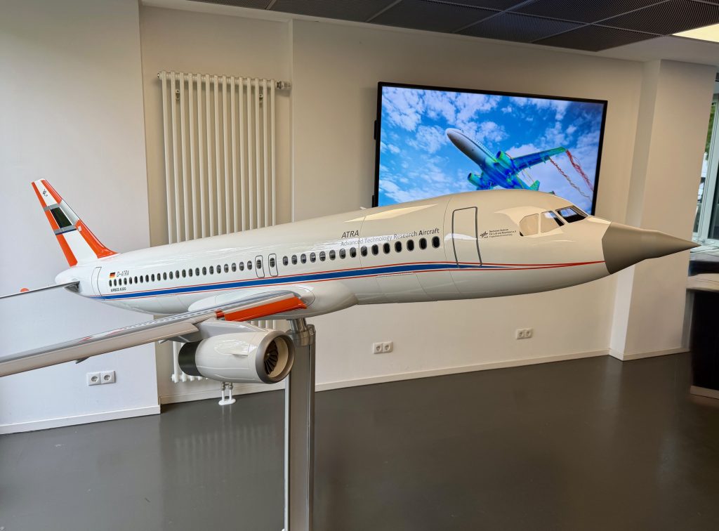 {:de}ATRA A320 Funktionsmodell{:}{:en}ATRA A320 functional model{:}